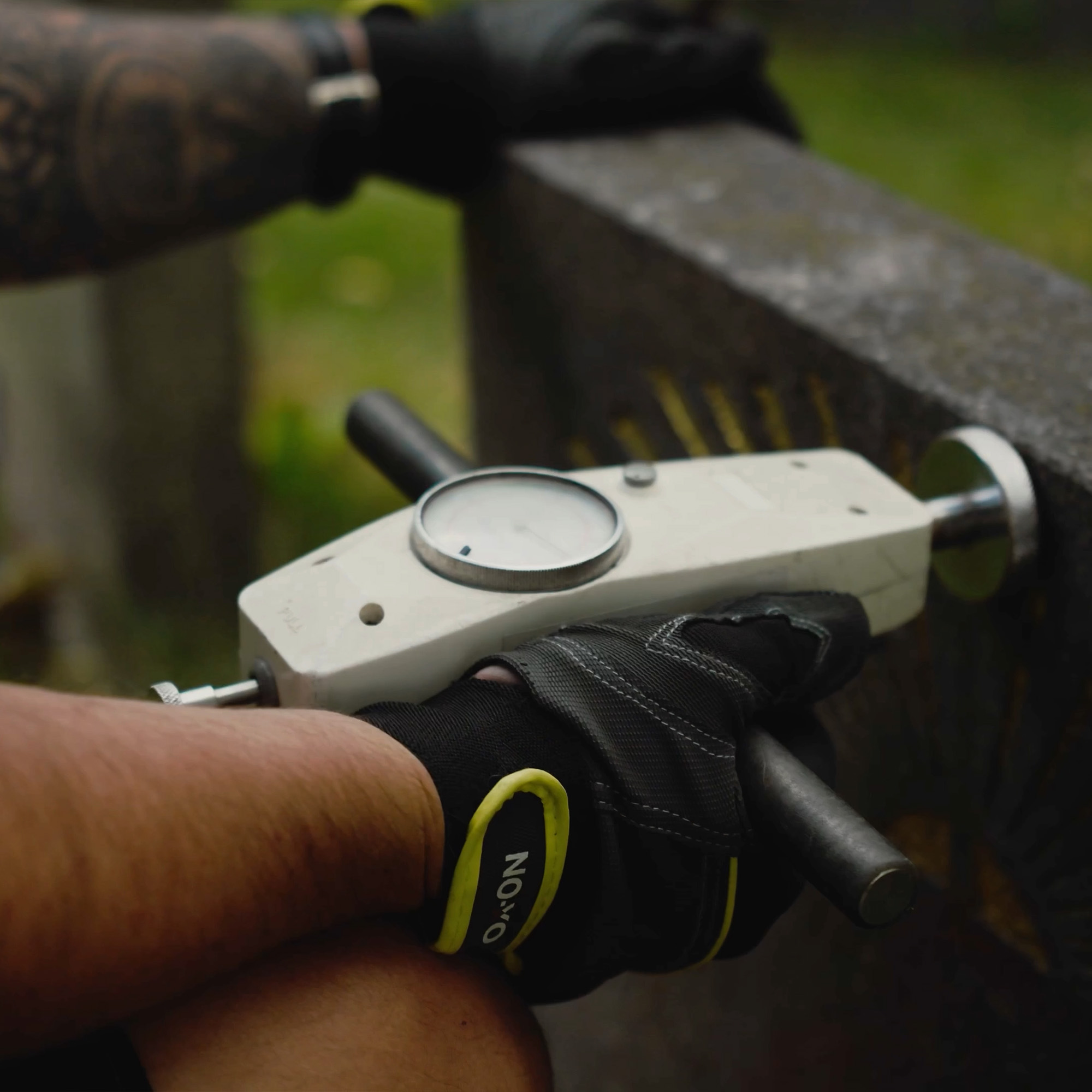 Kontroll av säkerhet gravvårdar